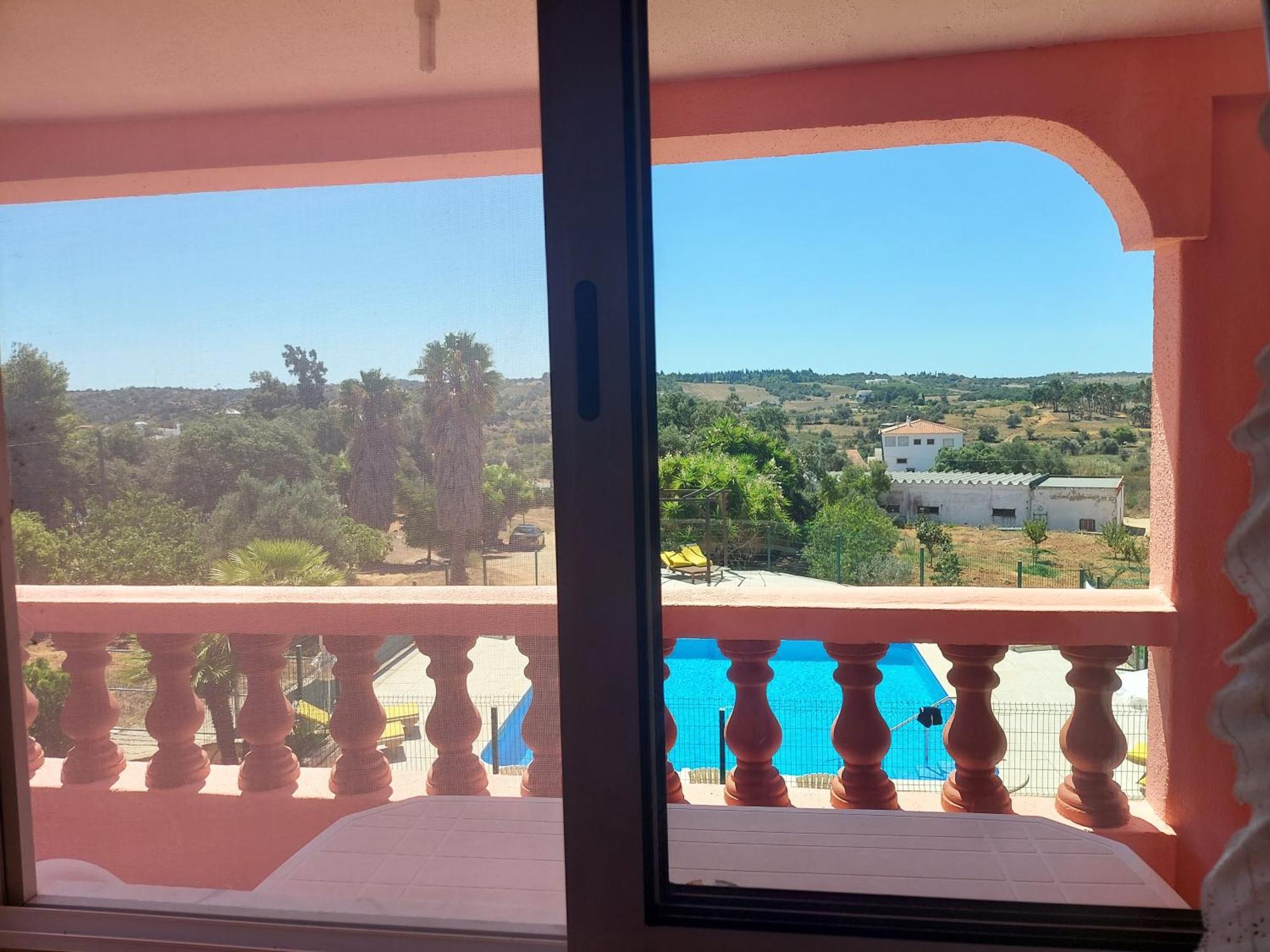 Vivenda Os Silvas Hotell Odiáxere Exteriör bild