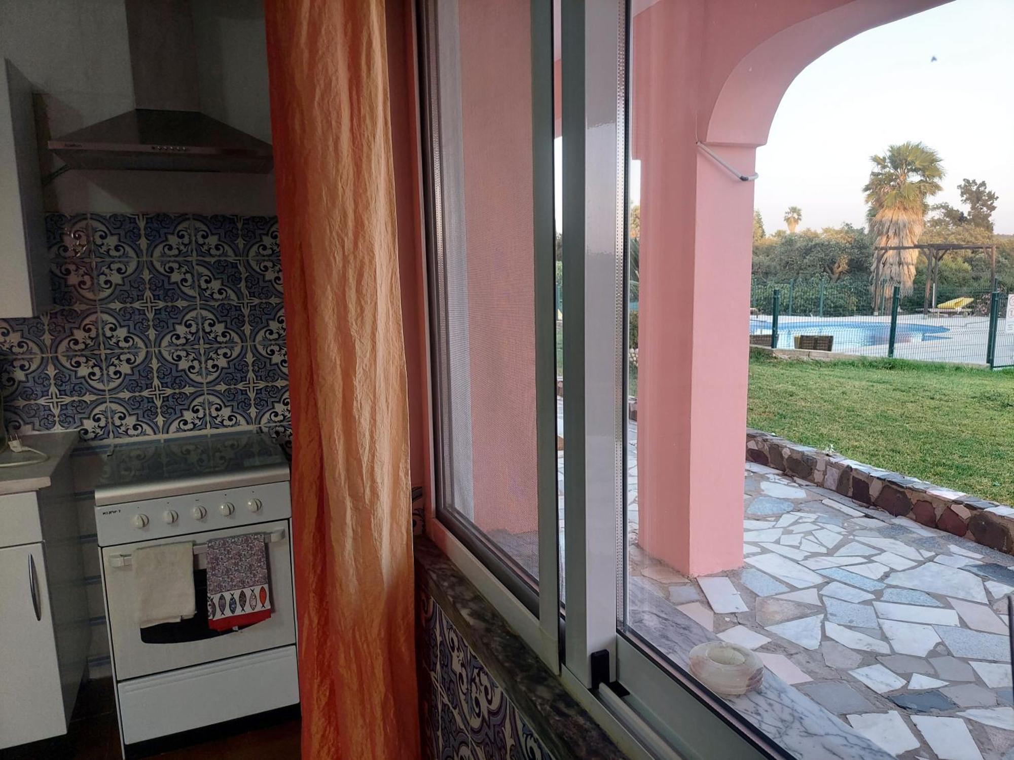 Vivenda Os Silvas Hotell Odiáxere Exteriör bild